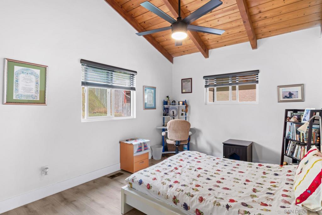 MLS #250036224SD image #16