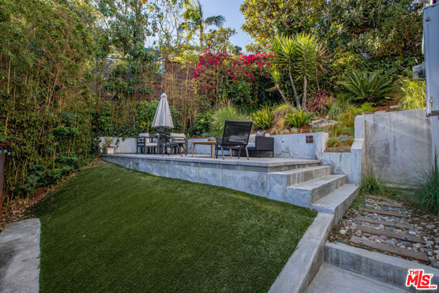 2465 N Gower Street, Los Angeles CA: https://media.crmls.org/mediaz/2a8cca65-07a9-4b5c-b36b-e620508f78d4.jpg