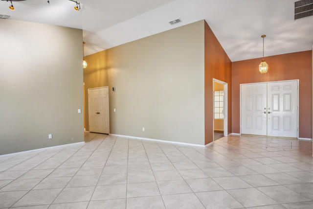 Image 5 of 49 For 44450 Ocotillo Drive