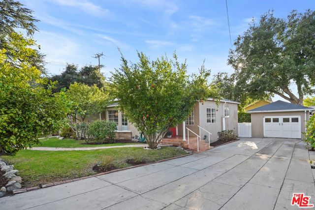 10129 Plainview Avenue photo 4