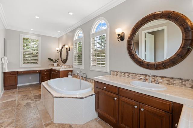 Detail Gallery Image 33 of 39 For 7691 Circulo Sequoia, Carlsbad,  CA 92009 - 5 Beds | 3/1 Baths