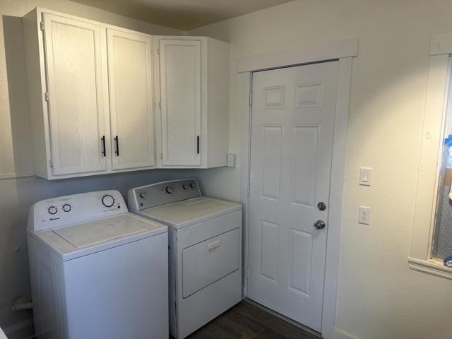 3050 22nd Avenue, Oakland CA: https://media.crmls.org/mediaz/2a8fd929-7224-40a2-96ca-0bf9ebdebffa.jpg