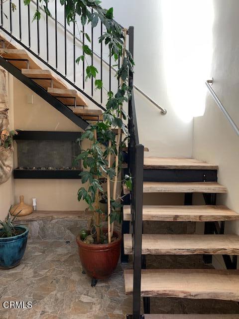 5356 Driftwood Street, Oxnard CA: https://media.crmls.org/mediaz/2a9025d2-8c14-4de7-8721-811c3f63c97e.jpg