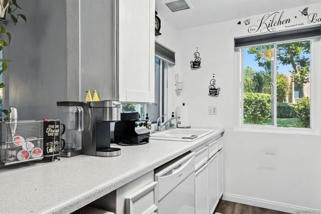 5350 Baltimore Drive, La Mesa CA: https://media.crmls.org/mediaz/2a907dc3-0ec4-43b0-9f0d-9214c3155d39.jpg