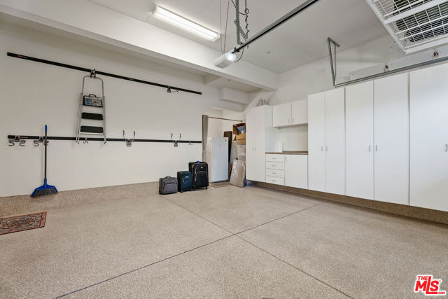 115 Primrose Drive, Foothill Ranch CA: https://media.crmls.org/mediaz/2a90bd72-30b1-499b-8157-ee0605636e76.jpg