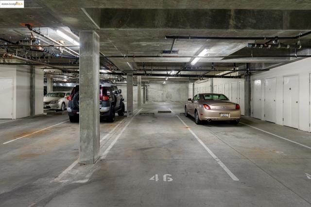 1800 Alma, Walnut Creek CA: https://media.crmls.org/mediaz/2a91a938-b405-4a87-b03d-3900be6e748c.jpg