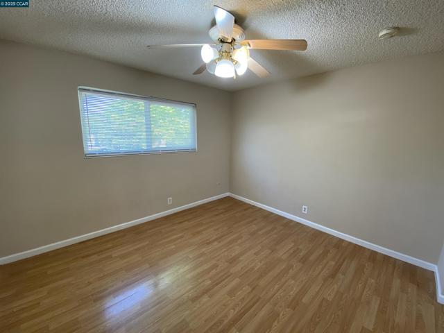 2118 Peppertree Way, Antioch CA: https://media.crmls.org/mediaz/2a92a72b-ade3-4866-bd6e-e000817058bc.jpg