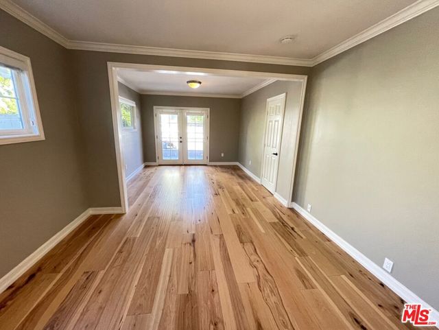2851 Fairmount Avenue, La Crescenta CA: https://media.crmls.org/mediaz/2a94f8ee-4016-48fa-8700-a0aa3b691c05.jpg