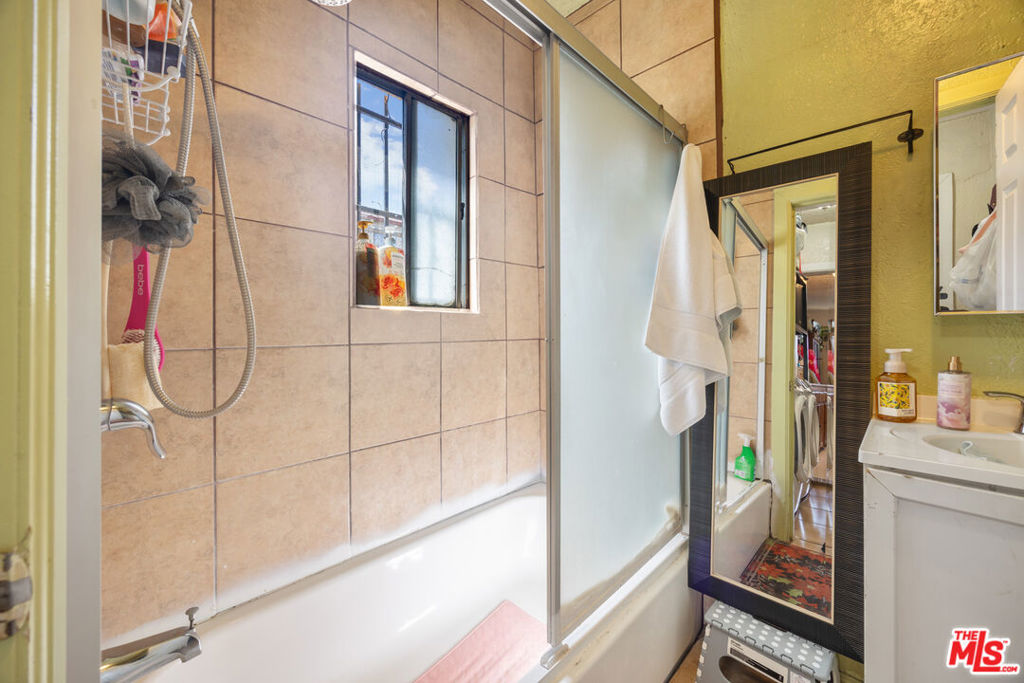 MLS #25570667 img 35