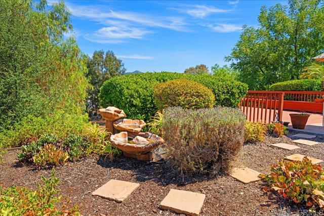 Detail Gallery Image 18 of 29 For 2073 Mountain View Dr, Escondido,  CA 92027 - 4 Beds | 2 Baths