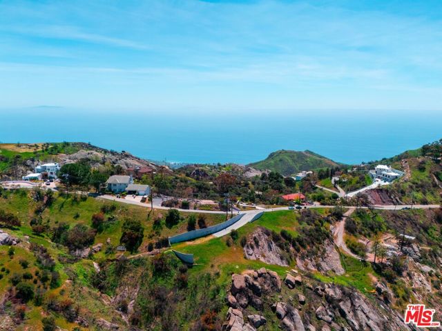Drew Fenton | 24775 W Saddle Peak Road Malibu CA | MLS: 7170483