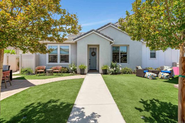 2051 Julie Dawn Place, Escondido CA: https://media.crmls.org/mediaz/2a976fe4-2932-4574-984e-da16ff45548a.jpg