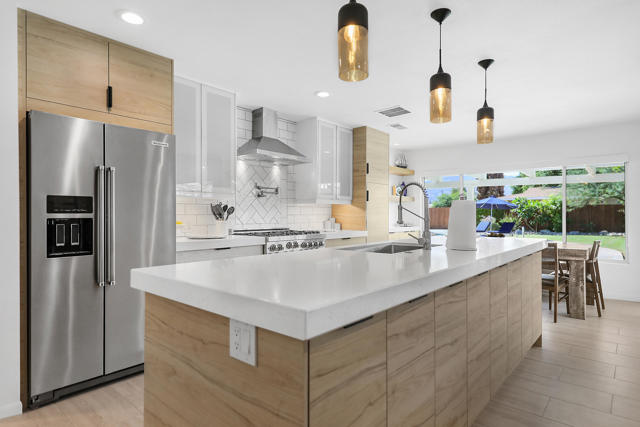 74277 Myrsine Avenue, Palm Desert CA: https://media.crmls.org/mediaz/2a98711d-bc95-4dc0-9e19-cfcfb8e84185.jpg