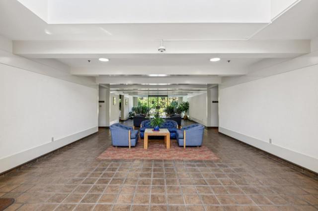 410 Sheridan Avenue, Palo Alto CA: https://media.crmls.org/mediaz/2a9a2b69-7842-4cb4-ab0a-9e3dada9809d.jpg