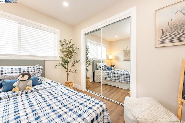 41327 Erma Ave, Fremont CA: https://media.crmls.org/mediaz/2a9a79ff-423f-45c7-9119-18fd254c969e.jpg
