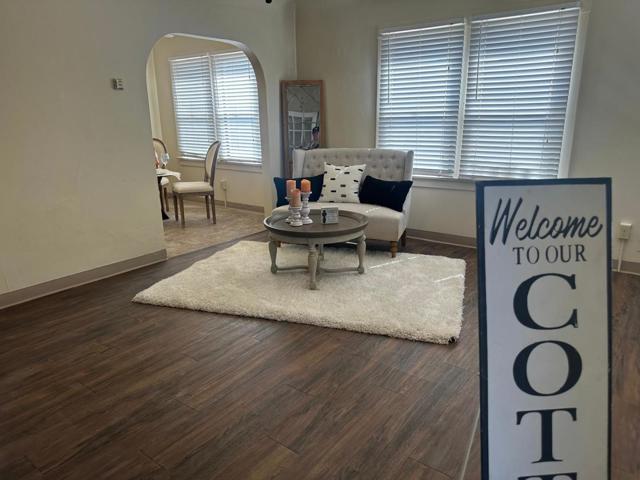 0 Ellis St, King City CA: https://media.crmls.org/mediaz/2a9a7ed5-6c69-4a23-b1dd-47c79e09d2e5.jpg