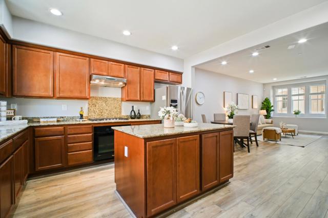 343 Williams Way, Hayward CA: https://media.crmls.org/mediaz/2a9b39f7-6d5d-4f35-afa8-a6ade0bf6d38.jpg