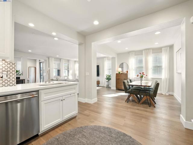 665 Sandalwood, Livermore CA: https://media.crmls.org/mediaz/2a9b4454-e773-4a24-9f26-9184280226f2.jpg
