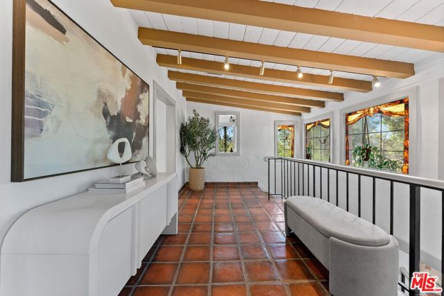 10320 Mississippi Avenue, Los Angeles CA: https://media.crmls.org/mediaz/2a9c3b4f-4827-4cdc-9e77-83c1654d314a.jpg