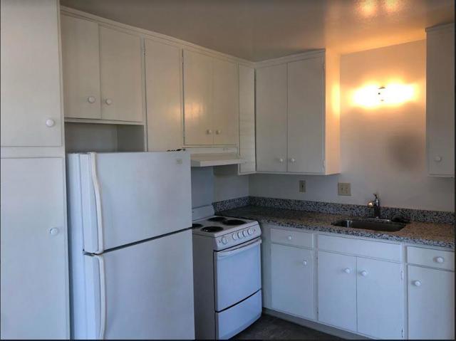 1050 BEECH Street, Redwood City CA: https://media.crmls.org/mediaz/2a9f1b29-a1d2-47bd-9458-e756e72690f6.jpg