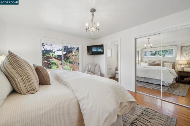 3739 Northridge Dr, Concord CA: https://media.crmls.org/mediaz/2a9fa59c-4250-4e80-b058-6dc4a4b0668f.jpg