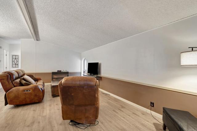 Detail Gallery Image 14 of 28 For 10707 Jamacha #24,  Spring Valley,  CA 91978 - 3 Beds | 2 Baths