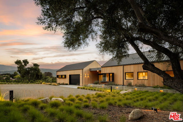 1225 Shippee Lane, Ojai CA: https://media.crmls.org/mediaz/2aa22e5d-c204-4f3f-9d55-0189dd8b55f2.jpg