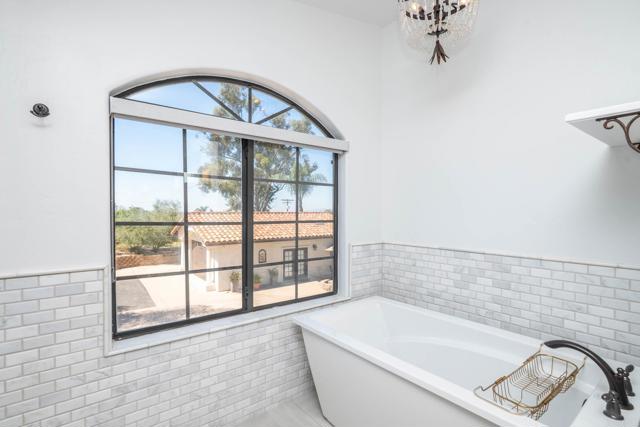 Detail Gallery Image 44 of 70 For 1210 Cypress Dr, Vista,  CA 92084 - 5 Beds | 4 Baths