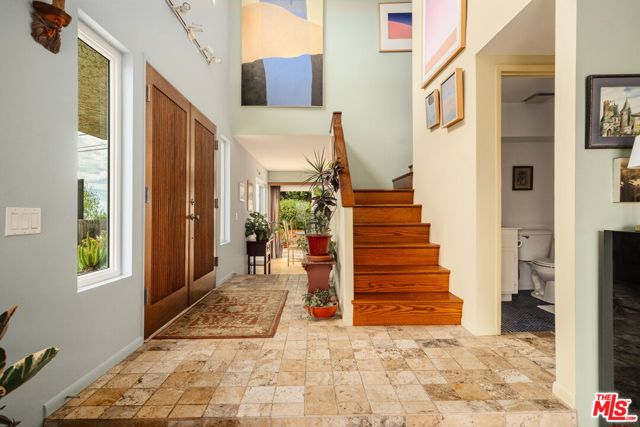 2220 Loveland Drive photo 4
