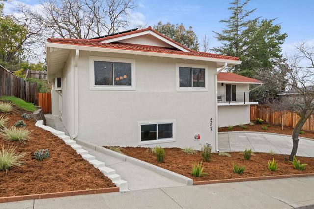 Image 28 of 51 For 4253 Mirador Dr