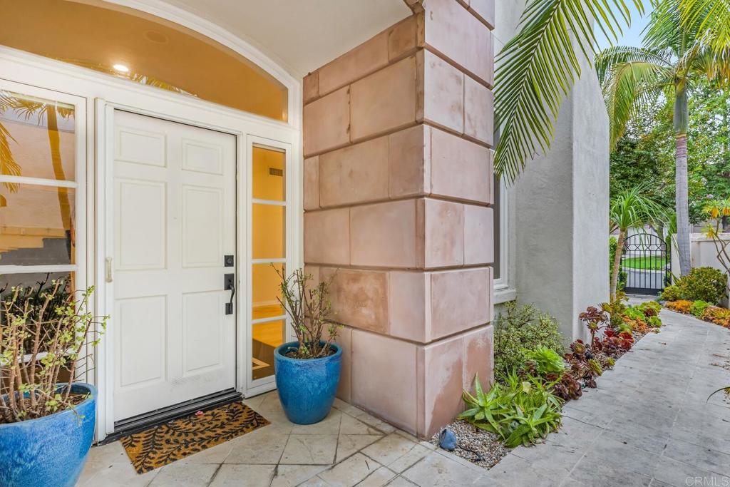 5370 Renaissance Avenue - photo 3
