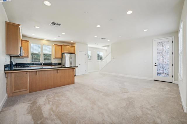 Image 13 of 45 For 23320 Wilmot Cir