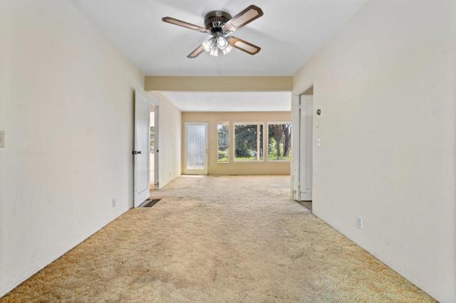 2326 Buena Vista Avenue, Belmont CA: https://media.crmls.org/mediaz/2aa57dc8-cd46-42d5-85d0-9b5f0afe1d4d.jpg