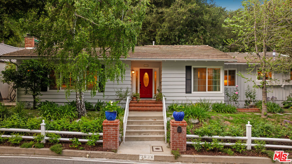 3634 Mandeville Canyon Road