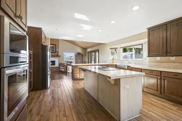16690 Iron Springs Rd, Julian CA: https://media.crmls.org/mediaz/2aa5e223-f2f9-4d7b-b4df-ceba01ebd0c0.jpg