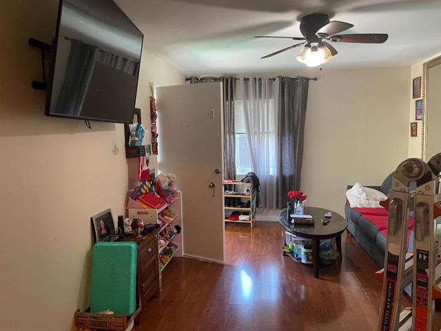 1085 N 4th Street, San Jose CA: https://media.crmls.org/mediaz/2aa5e4e0-4891-4dd8-89e7-bddb5ab5b568.jpg