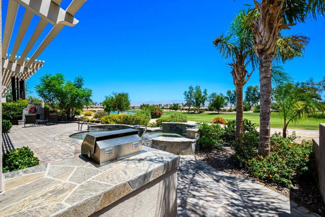 61414 Topaz Drive, La Quinta CA: https://media.crmls.org/mediaz/2aa60909-f327-4433-bf07-f6e376b27077.jpg