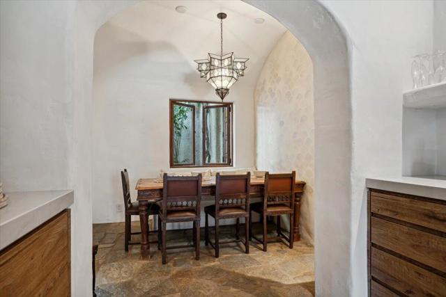 71607 Sahara Road, Rancho Mirage CA: https://media.crmls.org/mediaz/2aa63ddd-ac7c-46a0-8c90-d93da0ed7585.jpg