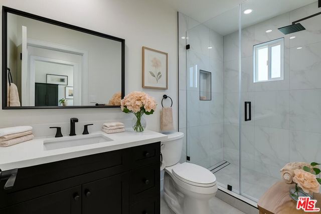 7444 Ostrom Avenue, Lake Balboa CA: https://media.crmls.org/mediaz/2aa6b553-49e4-4df5-b7c8-8105f37e84b8.jpg