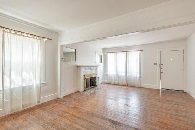 141 Clinton Street, Redwood City CA: https://media.crmls.org/mediaz/2aa75720-3383-4ba4-ac0d-cbf1bb27c3eb.jpg