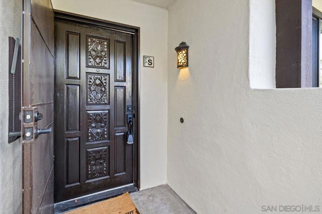 4732 Iroquois Ave, San Diego CA: https://media.crmls.org/mediaz/2aa82520-f084-42cb-a141-5b92172e1d3d.jpg