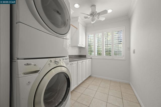 2145 Deer Oak Way, Danville CA: https://media.crmls.org/mediaz/2aa838da-eeb3-4827-8c25-f12e9326e50d.jpg