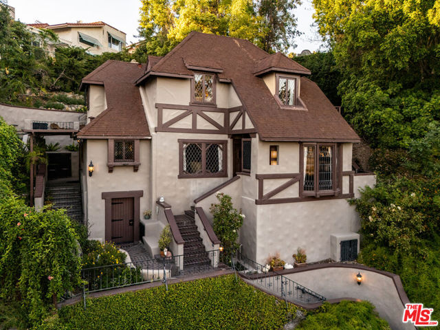 769 Bonita Drive, South Pasadena CA: https://media.crmls.org/mediaz/2aa914c6-2cae-498a-8967-29f2607fedfa.jpg