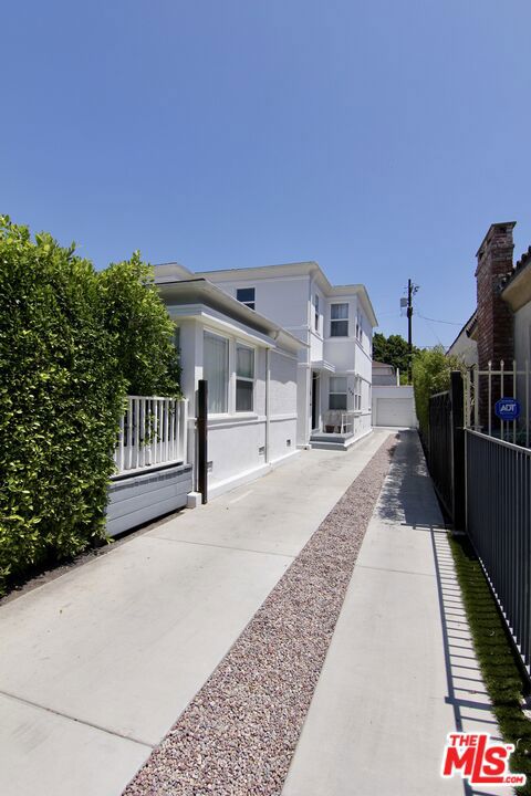 Image 3 for 926 S Holt Ave, Los Angeles, CA 90035