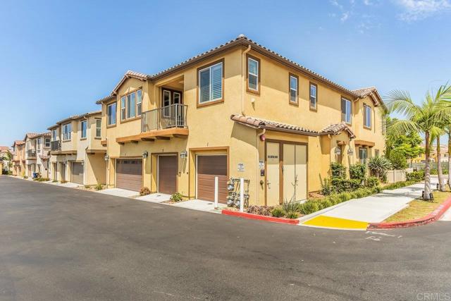 Detail Gallery Image 1 of 1 For 1266 Santa Victoria Rd #1,  Chula Vista,  CA 91913 - 2 Beds | 2 Baths