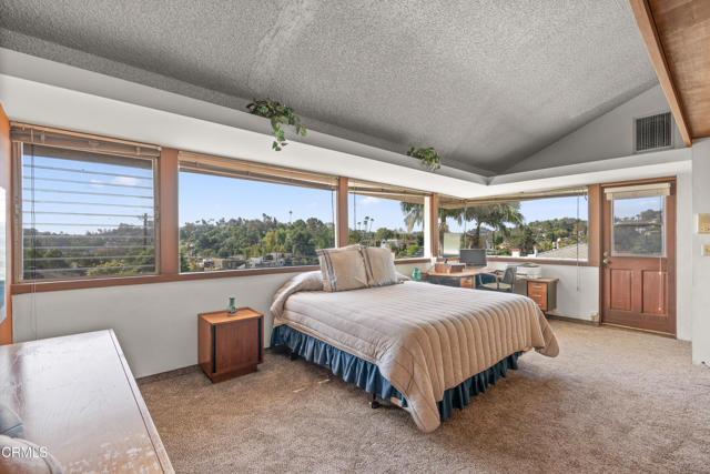 2740 Auburn Street, Los Angeles CA: https://media.crmls.org/mediaz/2aaa6b3f-6624-4667-84f9-53a418156f00.jpg