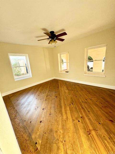 820 E Gettysburg Avenue, Fresno CA: https://media.crmls.org/mediaz/2aaa6cf2-1099-4655-98f7-1694826cbdf3.jpg