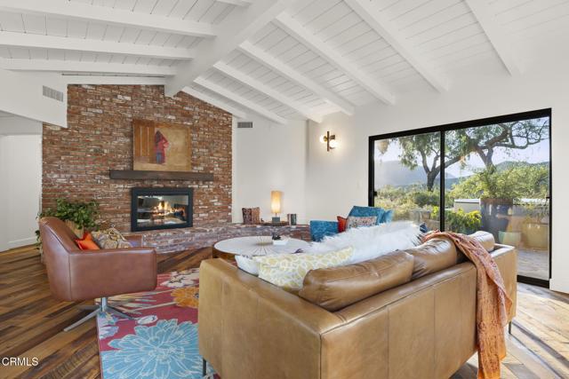 1417 Foothill Road, Ojai CA: https://media.crmls.org/mediaz/2aab3d4a-fef8-4d16-ab89-59506630cbf5.jpg