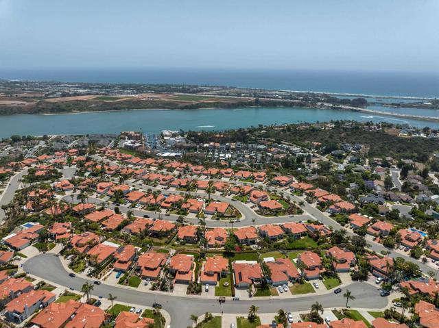 4630 Pannonia Rd, Carlsbad CA: https://media.crmls.org/mediaz/2aabb94f-322c-41ca-afc2-ed3a5ccef8ef.jpg