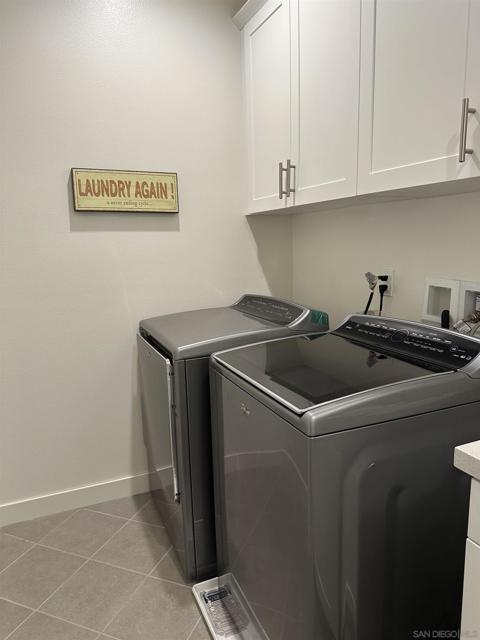 8005 Chalet Ln, Garden Grove CA: https://media.crmls.org/mediaz/2aabff80-04cc-479e-af98-f03c37a58088.jpg